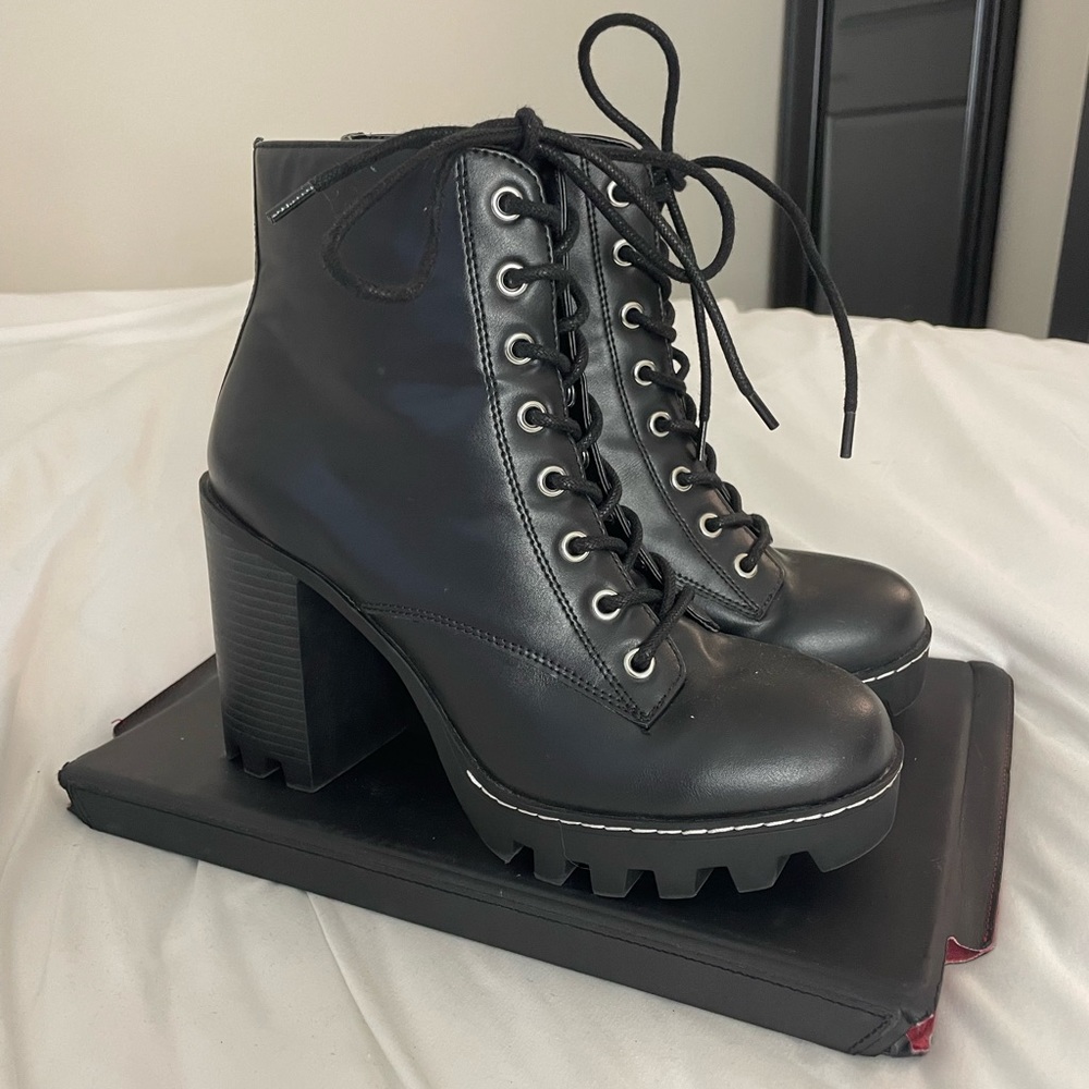 Black block combat boot heels